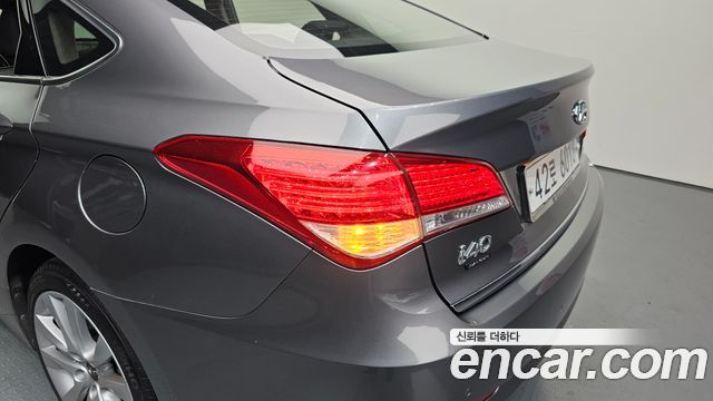 Hyundai i40 2012 — photo 9