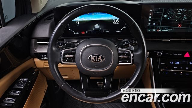 Kia Canival 2021 — photo 19