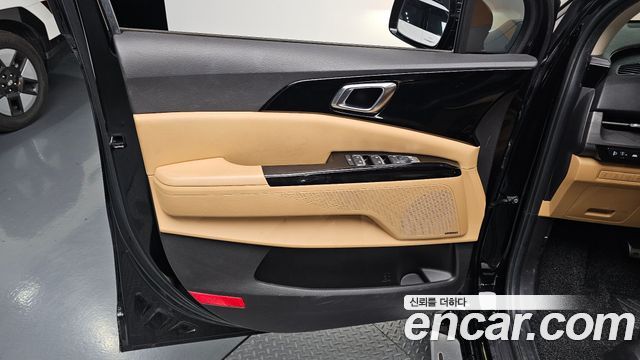 Kia Canival 2021 — photo 14