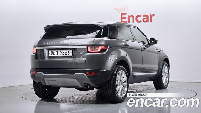 Land Rover Range Rover Evoque 2018 — photo 2