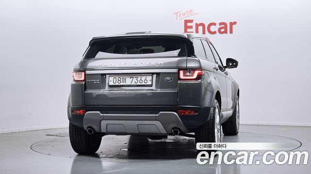 Land Rover Range Rover Evoque 2018 — photo 4