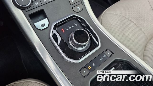 Land Rover Range Rover Evoque 2018 — photo 12