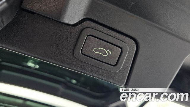 Land Rover Range Rover Evoque 2018 — photo 23