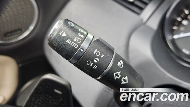 Land Rover Range Rover Evoque 2018 — photo 27
