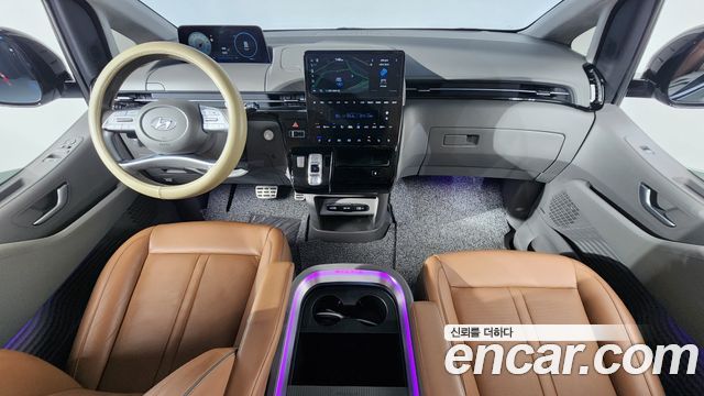 Hyundai Staria 2023 — photo 7