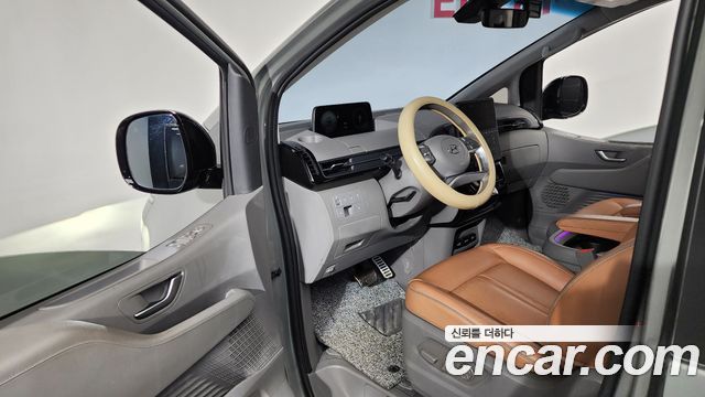 Hyundai Staria 2023 — photo 10