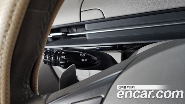 Hyundai Staria 2023 — photo 16