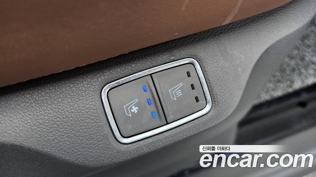 Hyundai Staria 2023 — photo 19