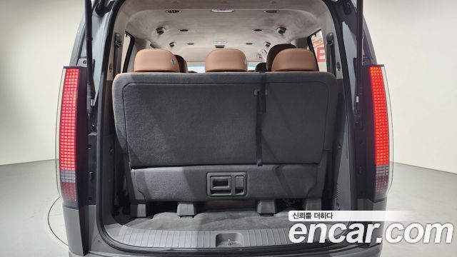 Hyundai Staria 2023 — photo 20