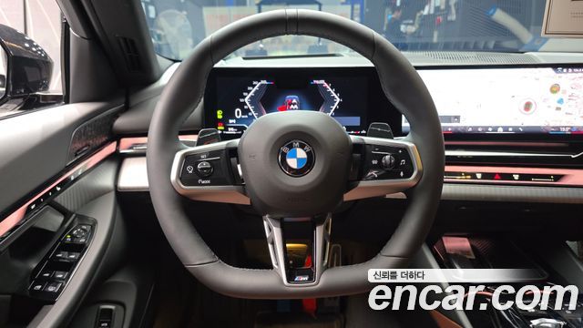 BMW 5-Series 2026 — photo 19