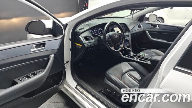 Hyundai Sonata 2015 — photo 13