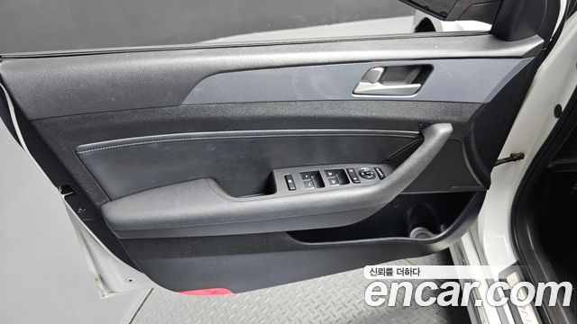 Hyundai Sonata 2015 — photo 14