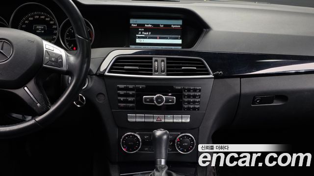 Mercedes-Benz C-Class 2014 — photo 12