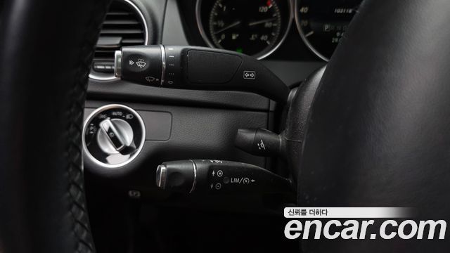 Mercedes-Benz C-Class 2014 — photo 17