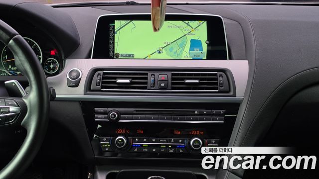 BMW 6-Series 2016 — photo 13