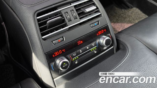 BMW 6-Series 2016 — photo 19