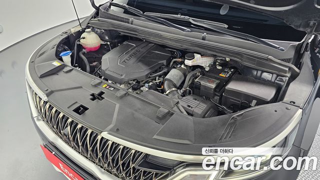 Kia Canival 2023 — photo 6