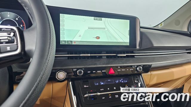 Kia Canival 2023 — photo 12