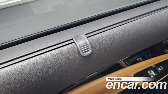 Kia Canival 2023 — photo 16