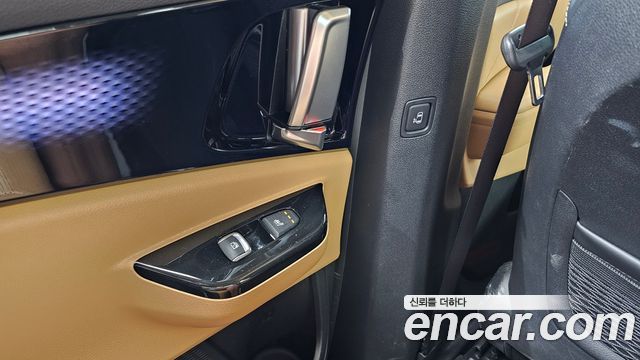 Kia Canival 2023 — photo 20