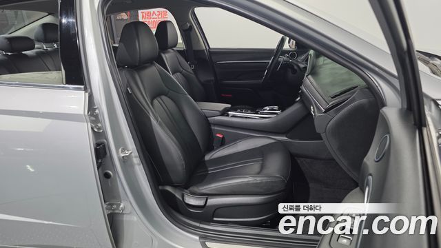 Hyundai Sonata 2023 — photo 12