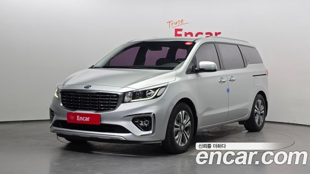 Kia Canival 2020 — photo 1