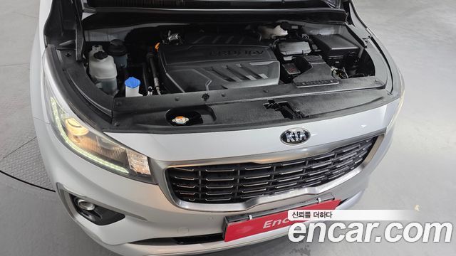 Kia Canival 2020 — photo 6
