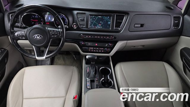 Kia Canival 2020 — photo 7