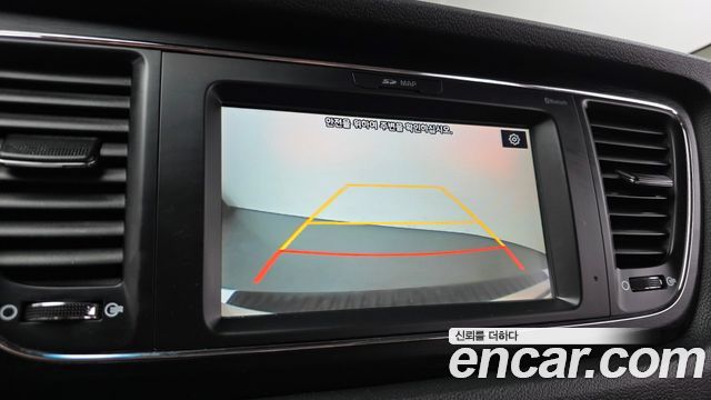 Kia Canival 2020 — photo 16