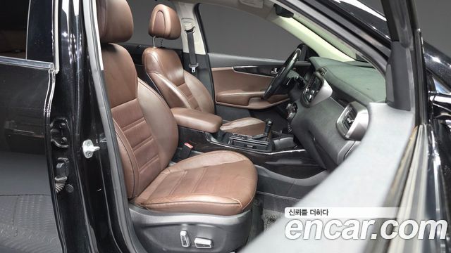 Kia Sorento 2016 — photo 11