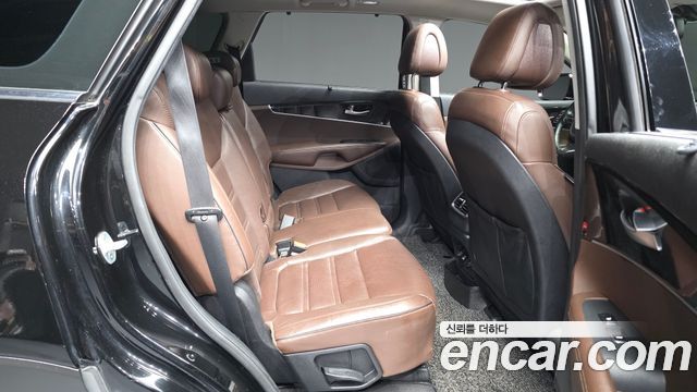 Kia Sorento 2016 — photo 12