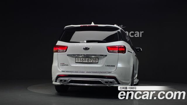 Kia Canival 2018 — photo 4