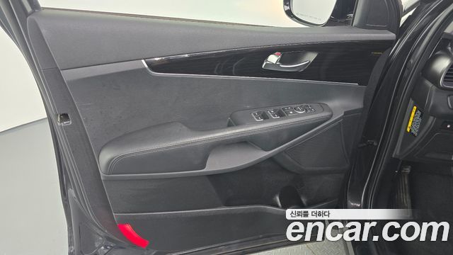 Kia Sorento 2019 — photo 14