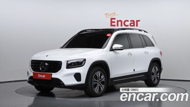 Mercedes-Benz GLB-Class 2024 — photo 1