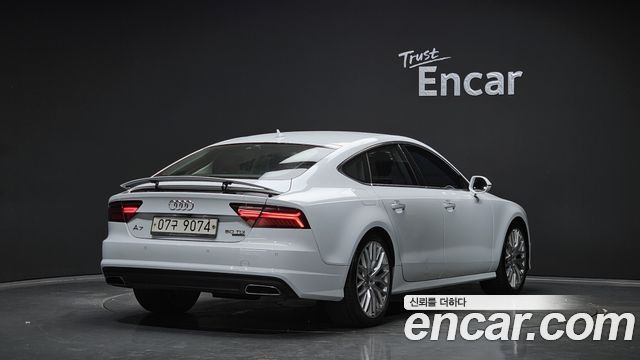 Audi A7 2016 — photo 2
