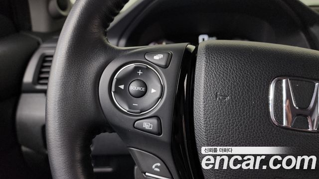 Honda Pilot 2017 — photo 22