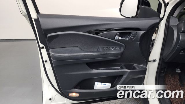 Honda Pilot 2017 — photo 14