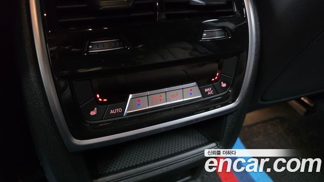 BMW X6 2025 — photo 30