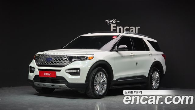 Ford Explorer 2020 — photo 1