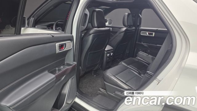 Ford Explorer 2020 — photo 18