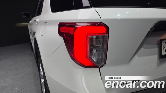 Ford Explorer 2020 — photo 9