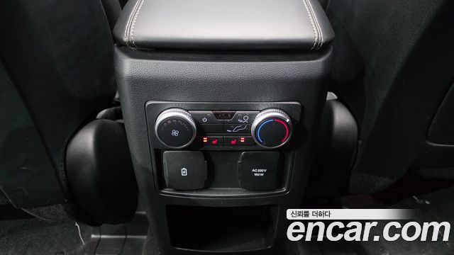 Ford Explorer 2020 — photo 30