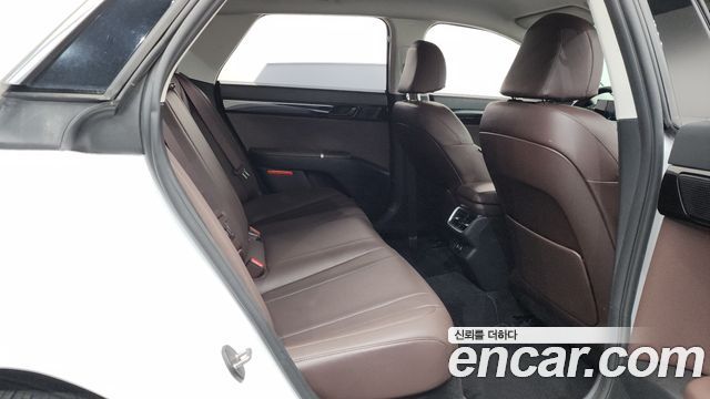 Hyundai Grandeur 2023 — photo 11