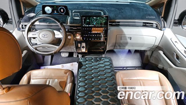 Hyundai Staria 2022 — photo 7