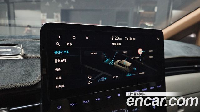 Hyundai Staria 2022 — photo 15