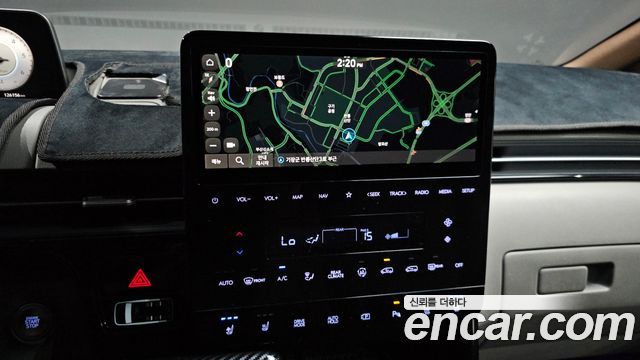 Hyundai Staria 2022 — photo 16