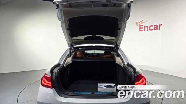 BMW 4-Series 2018 — photo 25