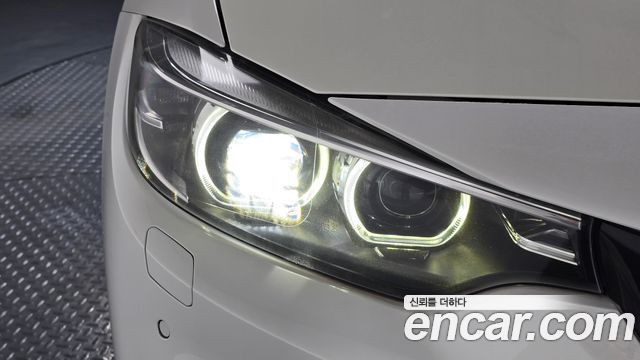 BMW 4-Series 2018 — photo 8