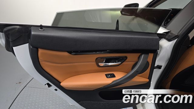 BMW 4-Series 2018 — photo 15