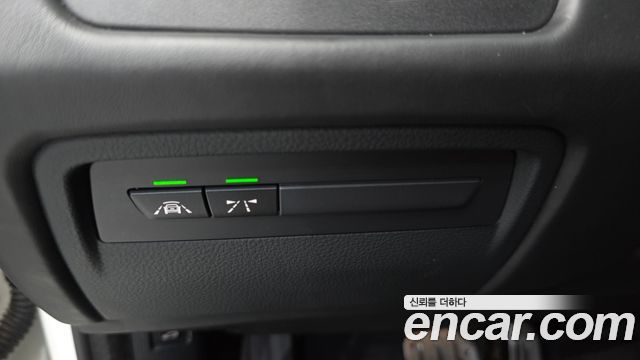 BMW 4-Series 2018 — photo 32